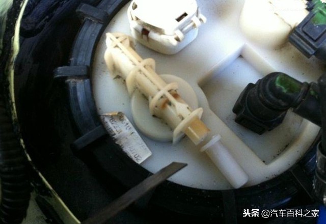 车内有机油味需要检查哪些,车内有汽油味应该保养啥