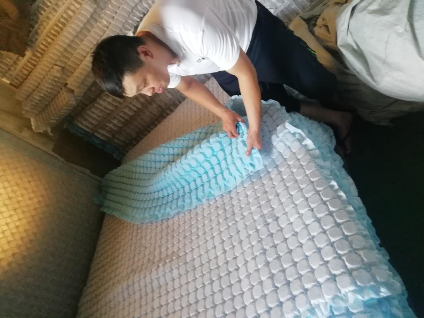 弹簧床垫与棕垫哪个环保,弹簧床垫和棕床垫哪种环保