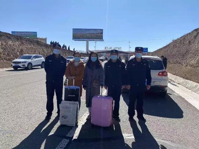 新闻晚高峰视频直播,新闻晚高峰播放时间