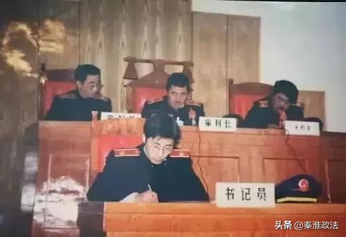 系列抢劫杀人案侦破纪实,上海1994年特大抢劫案