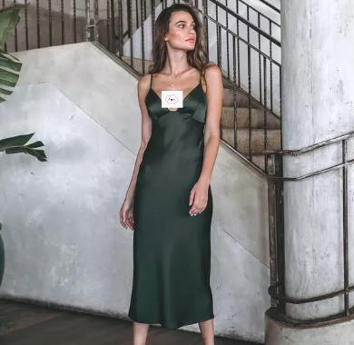 霍比特人也能走英伦复古风，小个子女生做到这几点，显高又时髦