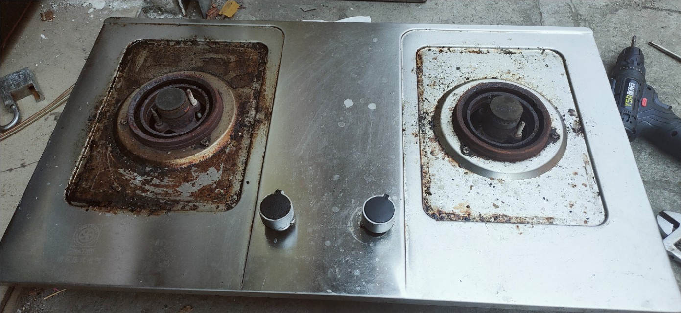 煤气灶松手就灭火怎样修理,煤气灶打着火松手就灭怎么修