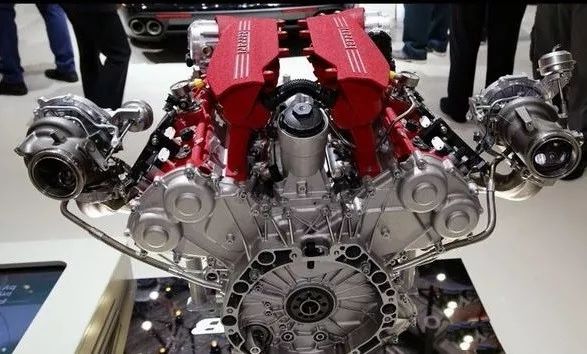 比*博兰**基尼大牛还贵法拉利！搭载3.9TV8发动机，最大马力1000匹