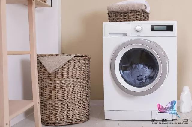 十种电器插头不拔耗电量大,不拔插头家电耗电量