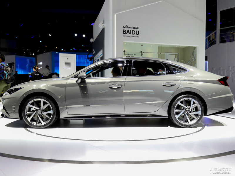 奥迪新a4l2023款,奥迪a3和小鹏p7哪个好