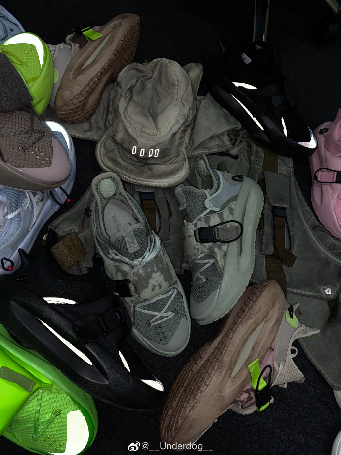 时装周新品拖鞋太帅了!外形惊喜,中底全掌䨻,这是李宁永远的神