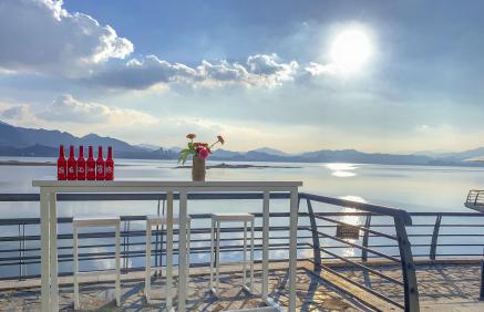 觅春出行湖岛度假丨来泊洲佰翔一键解锁春天吧！