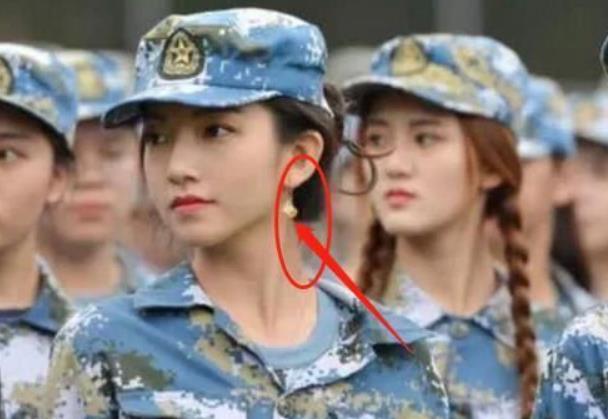 高中军训和大学军训有什么区别,大学军训大概有什么内容