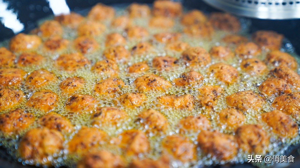 不放鸡蛋的青萝卜丸子,萝卜丸子这样做金黄酥脆美味解馋