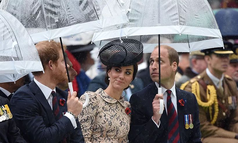 八卦：400块就能买到的女王同款，最近正好用起来