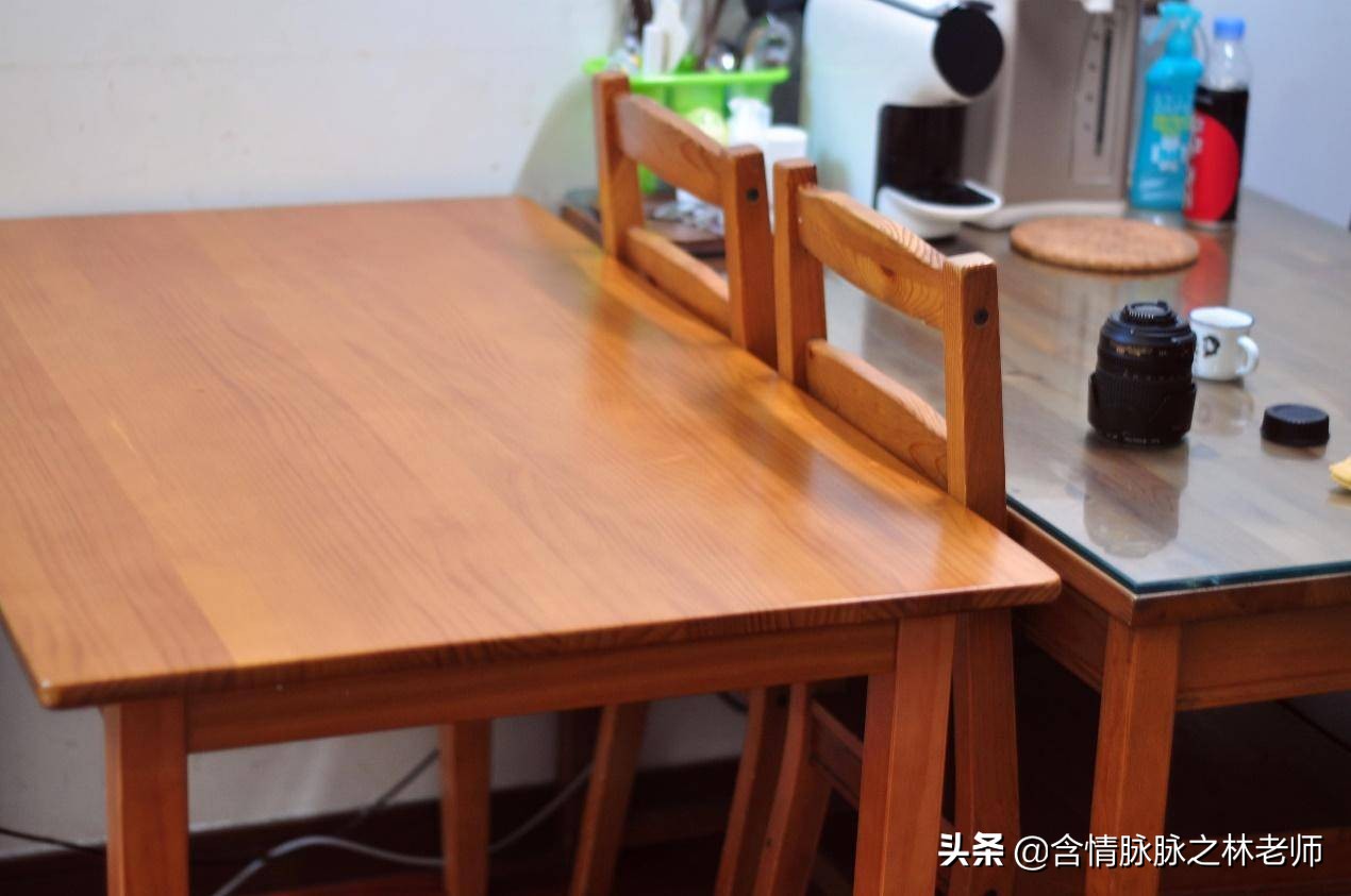 最新款式餐桌家用,实用实木餐桌款式推荐