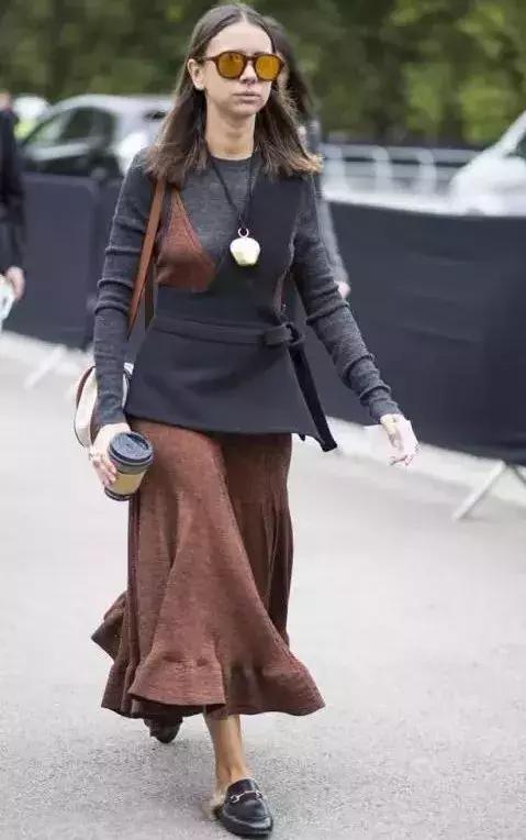 毛毛鞋为啥流行,毛毛鞋为什么都是平底