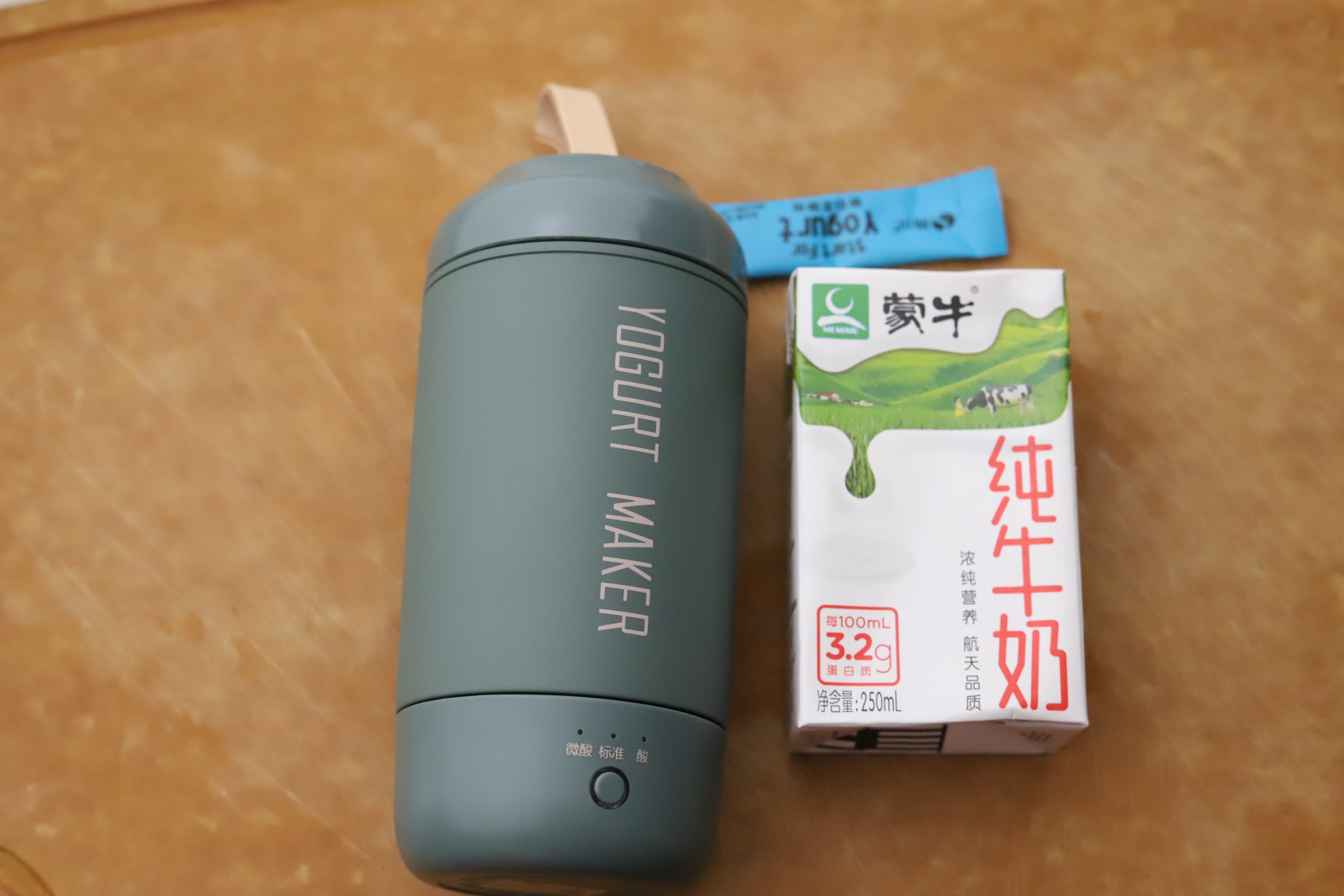 自制酸奶凝固但是不拉丝,自制酸奶特别粘稠都拉丝了