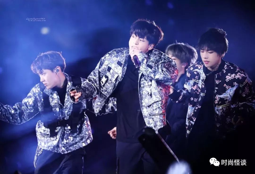 优衣库polartec,优衣库kaws8月