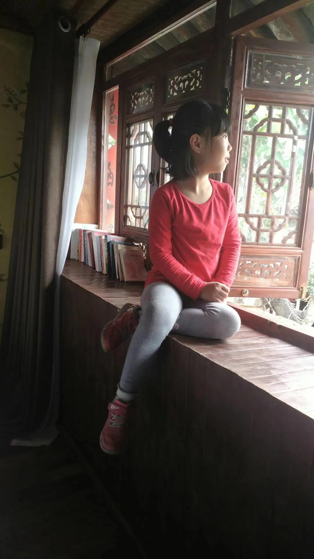 一家三口的田园生活,一家三口在大理的田园边租房15年