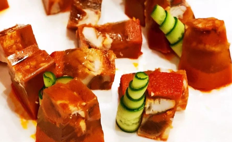 24小时丨吃饱喝足，我醉在了昆明的小夜风里