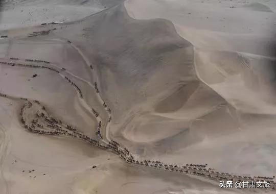 敦煌旅游发展特色及发展现状,敦煌印象丝路虹霓