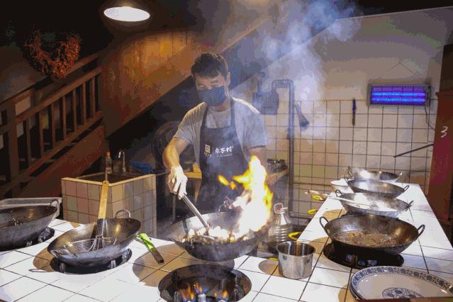 閮戝寳鍙ら晣灏忛櫌,閮戝寳涓紡灏忛櫌