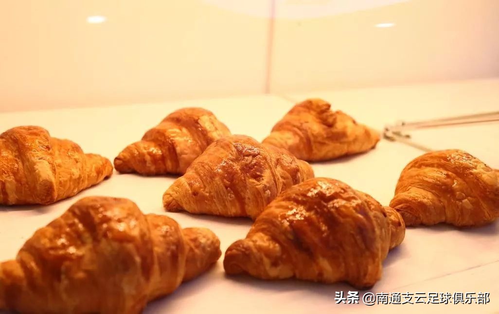 浼戦棽鍚у枬鍜栧暋,浼戦棽鍚х湅鐞冭禌