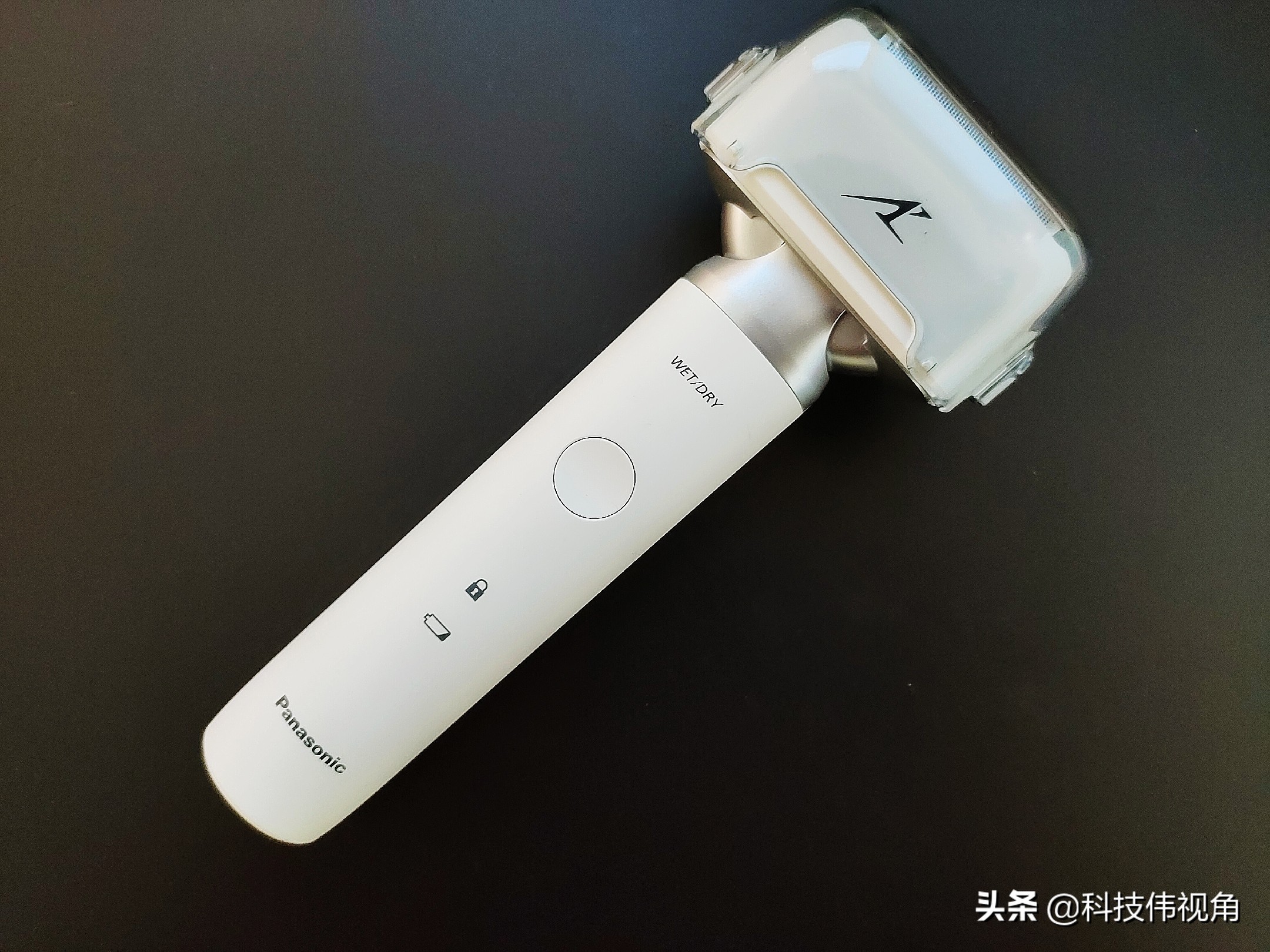 松下剃须刀小锤子2.0升级款测评,松下剃须刀9系和大锤子哪个好用