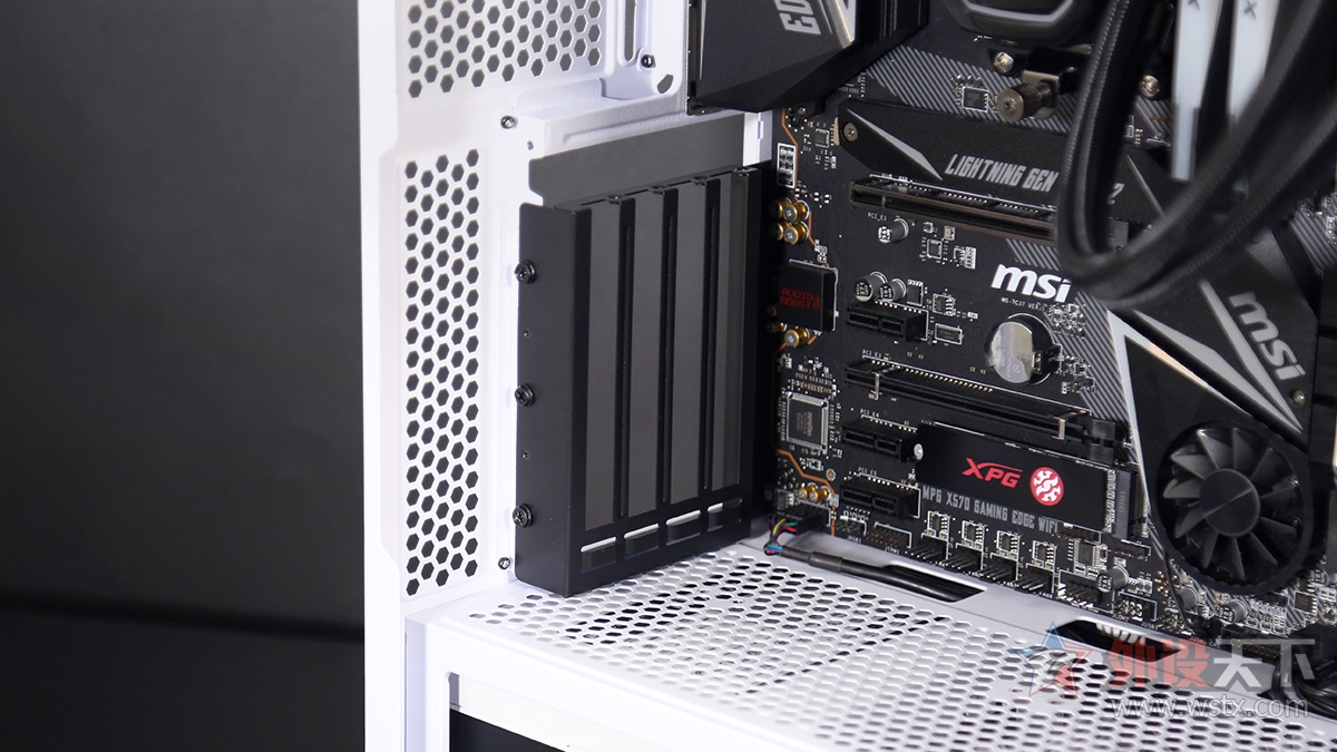 威刚入侵者烈日版,威刚xpg选哪个