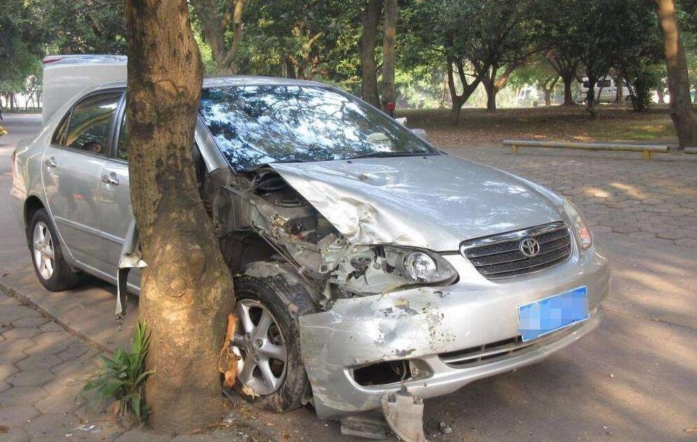 刹车突然失灵然后又好了怎么回事,货车刹车突然失灵又好了怎么回事