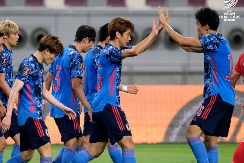 12强赛国足首战澳大利亚前20分钟,国足最强阵容与澳一战结果如何