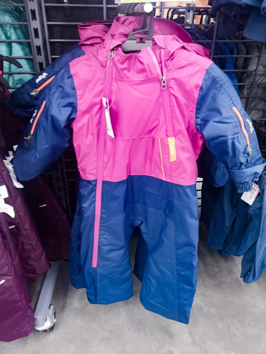 带孩子去滑雪场滑雪需要准备什么,周末带娃亲测滑雪攻略