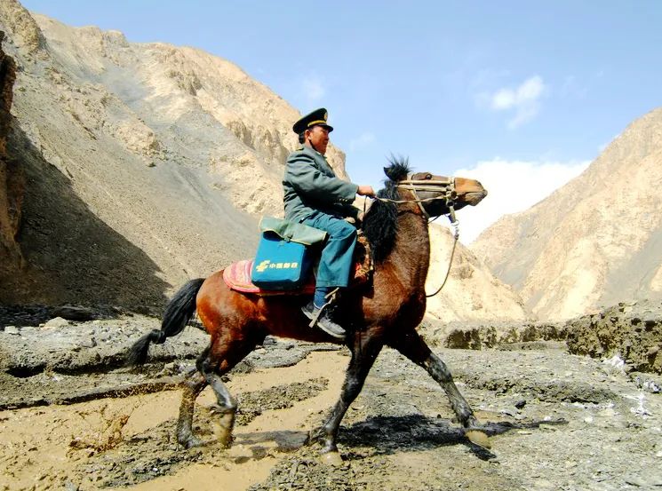 洛克徒步木里到稻城翻的是哪座山,秘境四川甘孜