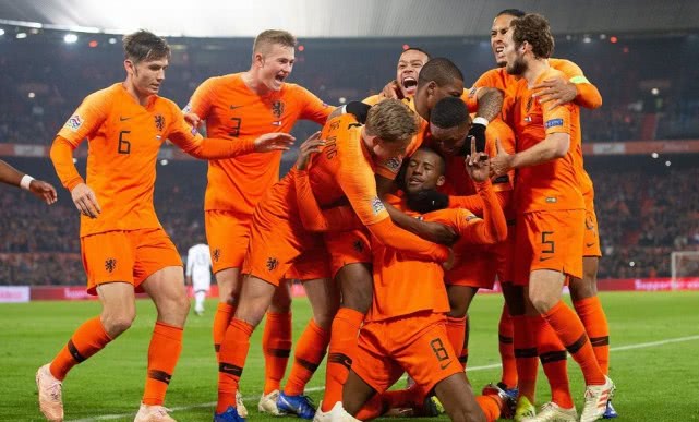 荷兰夺卡塔尔世界杯冠军,一四年世界杯德国vs荷兰