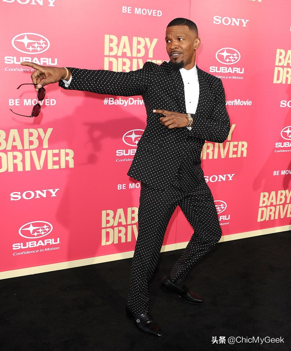 出生就被遗弃最后活成了传奇,出生7天就被母亲抛弃完整版