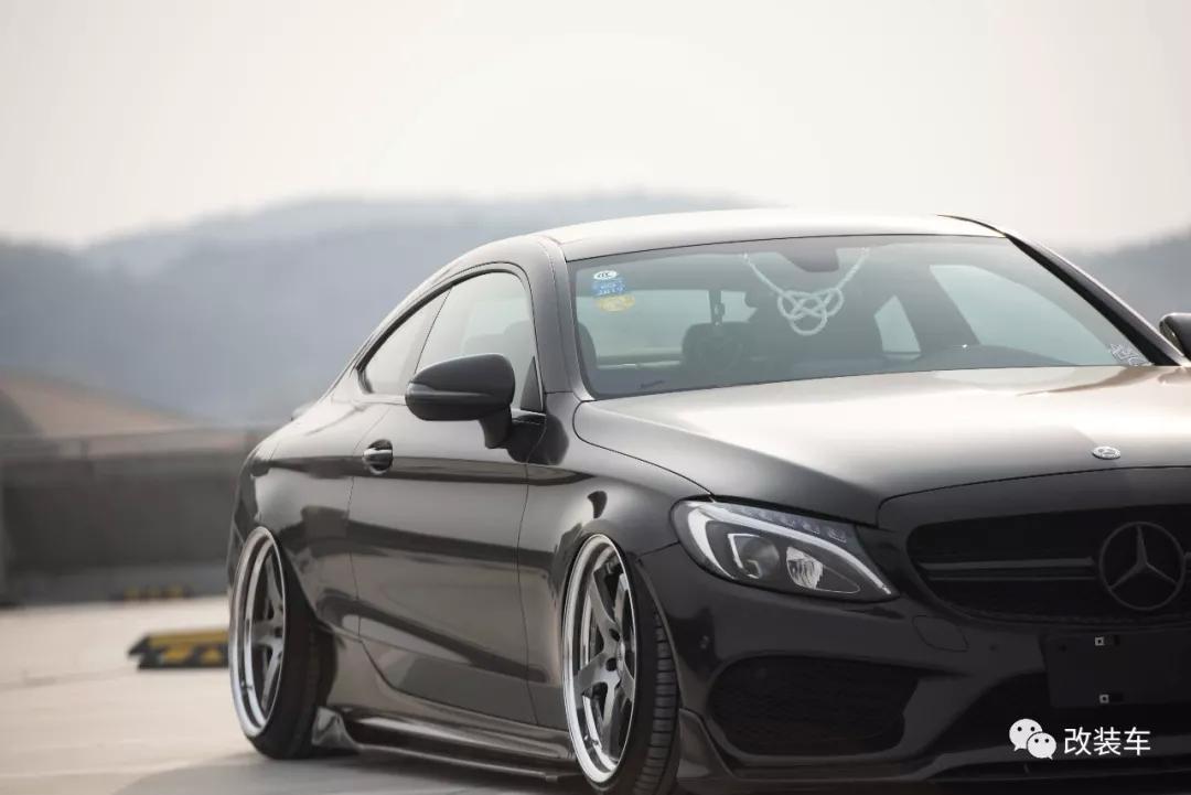 放弃了激情小钢炮高6R，购入奔驰C200做回安静的*男美**子！