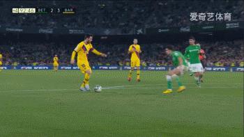 绝不摔倒骗点,梅西无愧世界第一球王,巴萨之子球品人品皆上佳