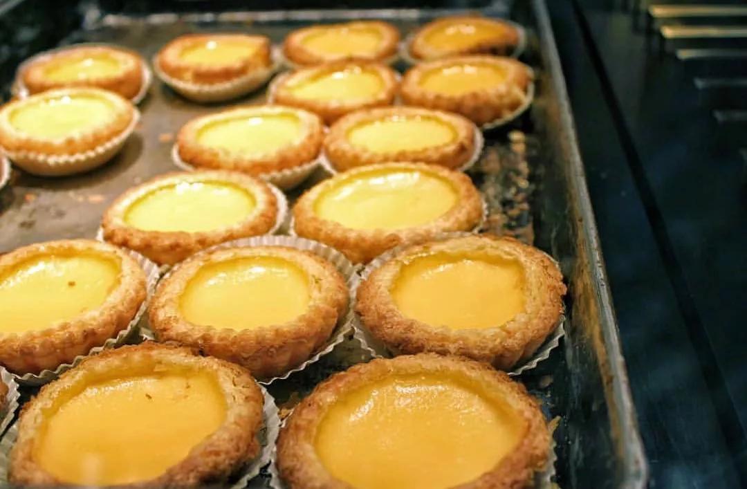 周润发在香港喜欢吃的零食,周润发吃蛋挞