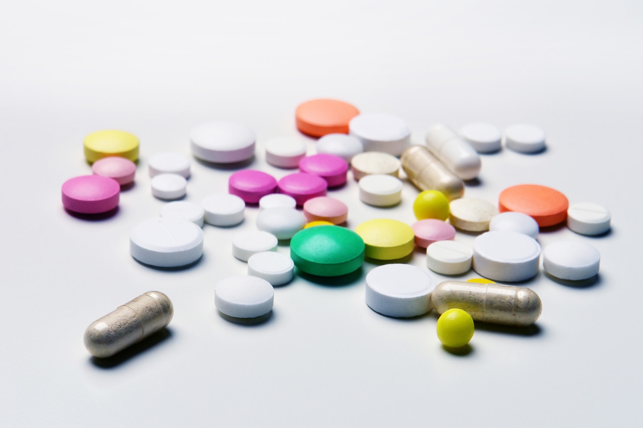 冠心病吃他汀药低密度脂蛋白2.6,冠心病服他汀总胆固醇低好吗