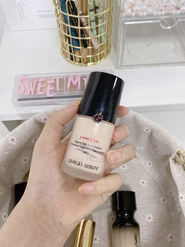 油皮粉底液推荐遮瑕持久不掉,油皮遮瑕粉底液国货