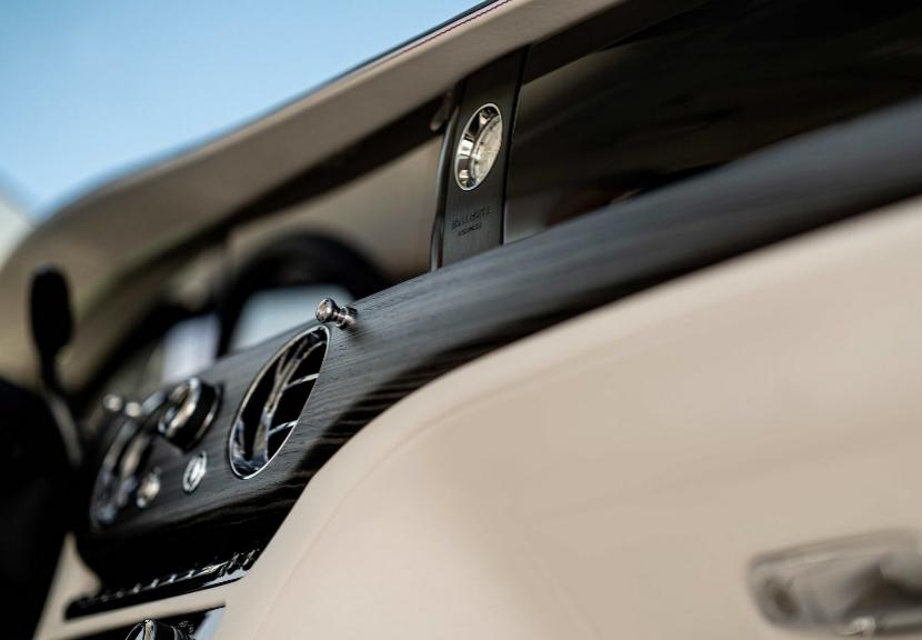 劳斯莱斯h9霸气出场,红旗h9仿劳斯莱斯