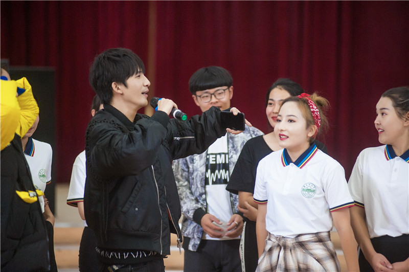 澶у紶浼熷揩涔愬搯鍞诲挭鍘﹂棬,蹇箰鍝嗗敾鍜ぇ寮犱紵