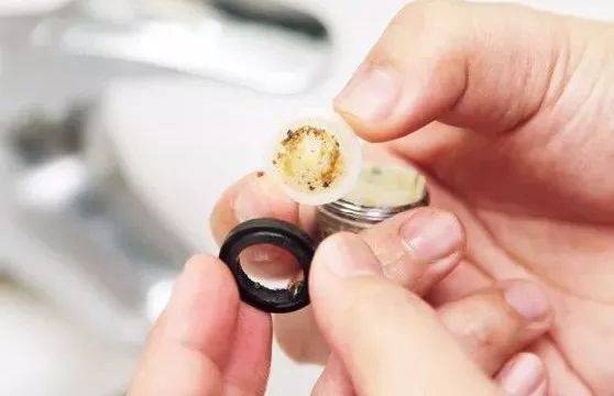 热水器一会就变凉水,美的燃气热水器用一会就出来凉水