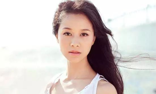 baby代言内衣靠谱吗,baby代言内衣大片