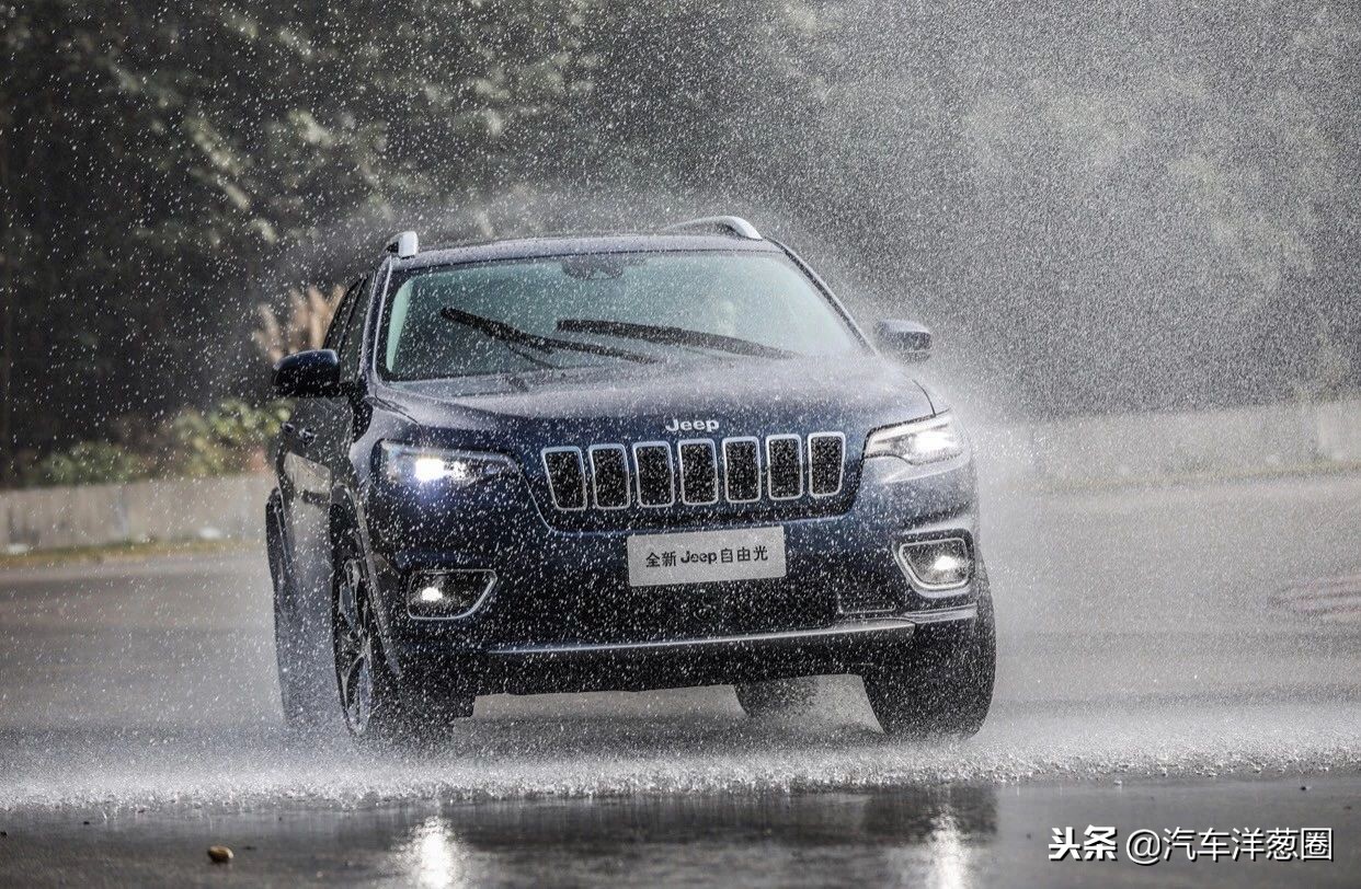 Jeep同级车,新款2.0tjeep自由光的优缺点