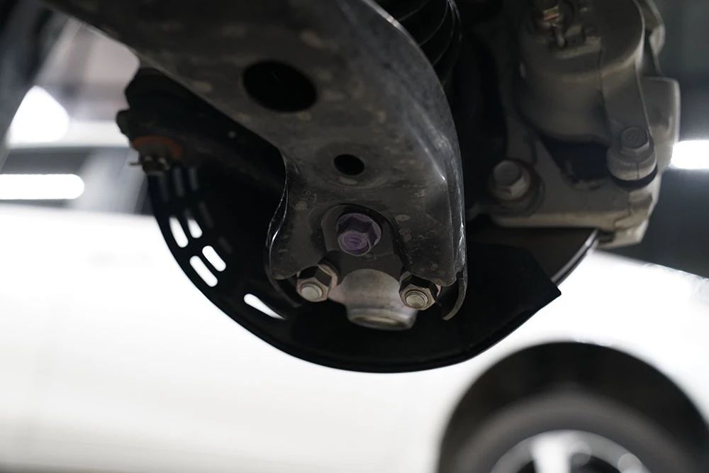 雷凌跟雷凌双擎底盘区别,21款雷凌底盘和24款雷凌底盘区别