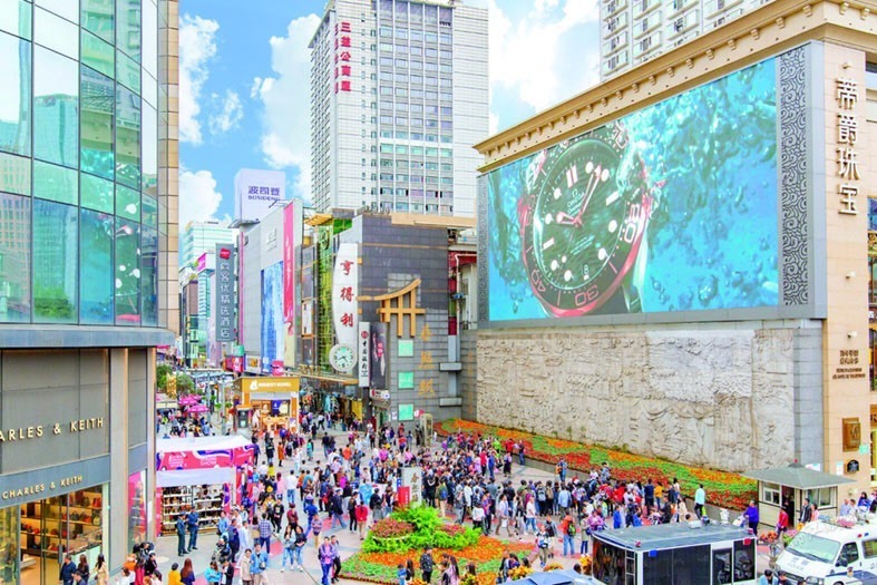 春熙路被评为高品位步行街,春熙路爆红