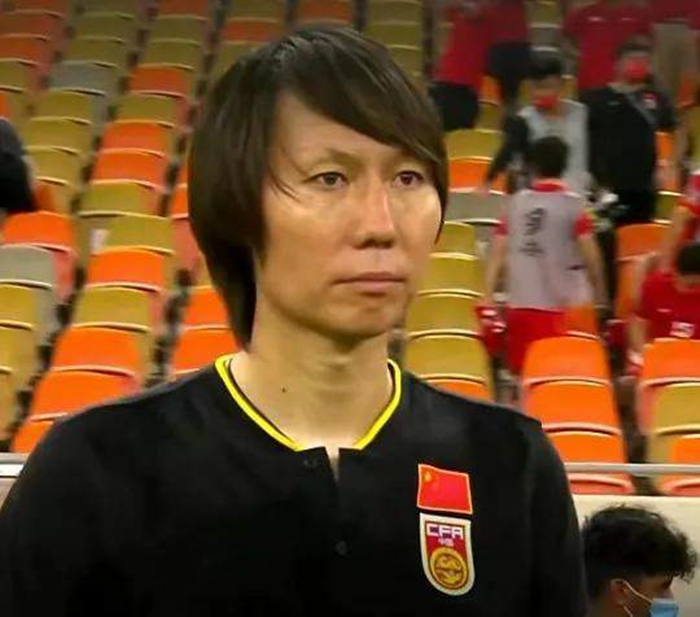 沙特教练暴怒,沙特主帅暴怒