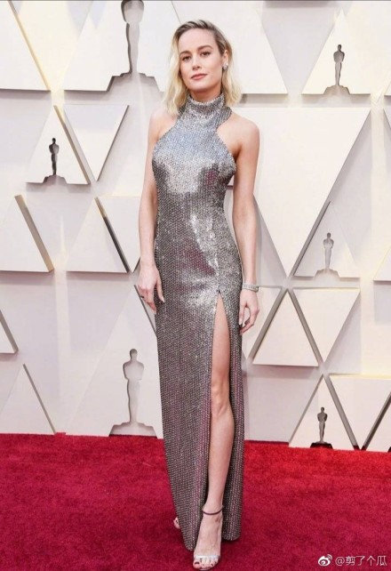 ladygaga91届奥斯卡红毯,麦粒ladygaga
