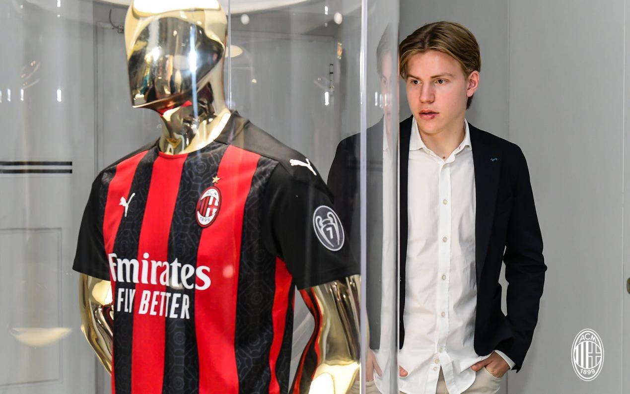 恰球王去国际米兰,恰球王为什么离开ac米兰