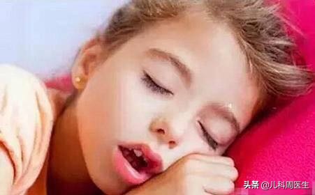 小孩睡觉张嘴打呼噜的真实视频,孩子睡觉打呼噜丑态