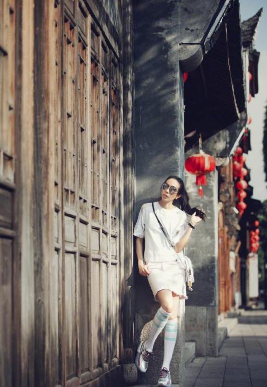 王珞丹时尚穿搭演绎都市新女性,王珞丹各种造型