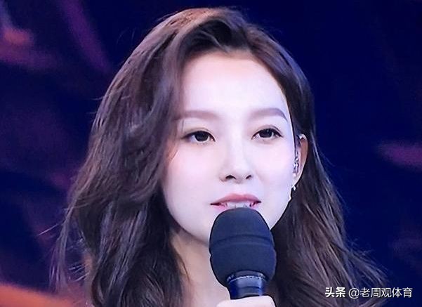 天下足球美女主播王梁,天下足球漂亮女主播