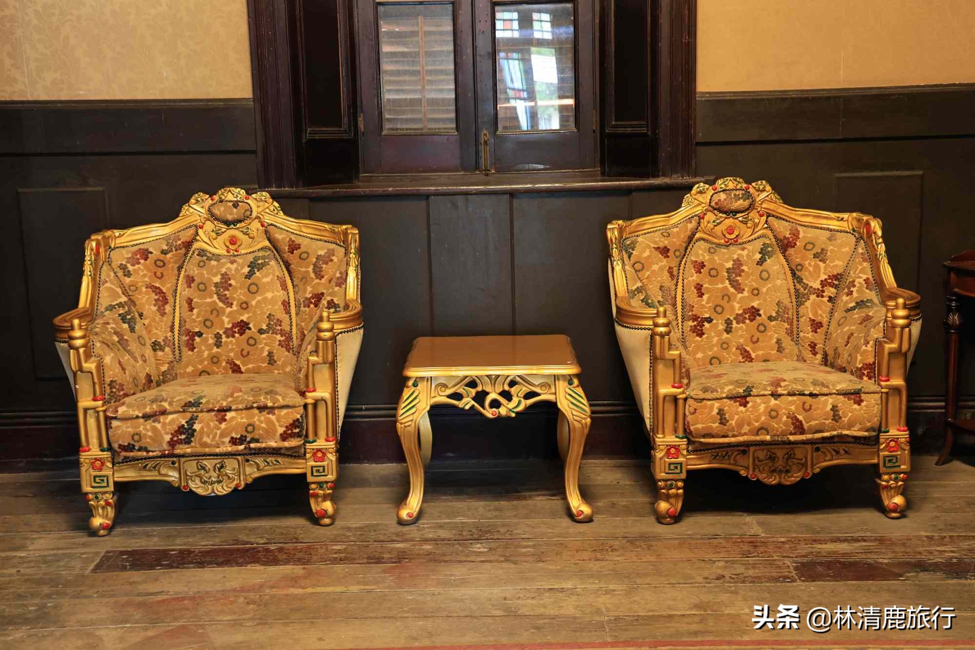 娓呮湯鏈夊悕鐨勫瘜浜屼唬,鏄庢竻缃戠孩寤虹瓚